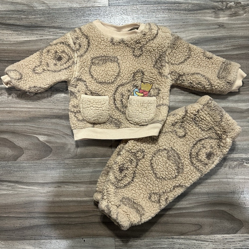 Winnie The Pooh Vintage Baby Set